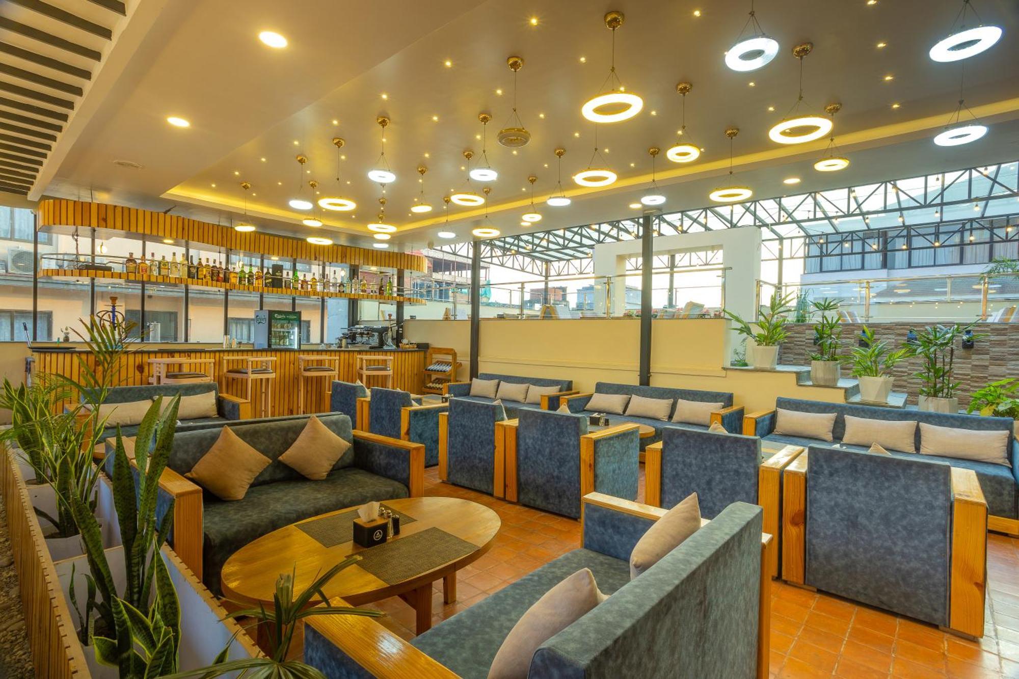 Kathmandu Business Hotel Dış mekan fotoğraf