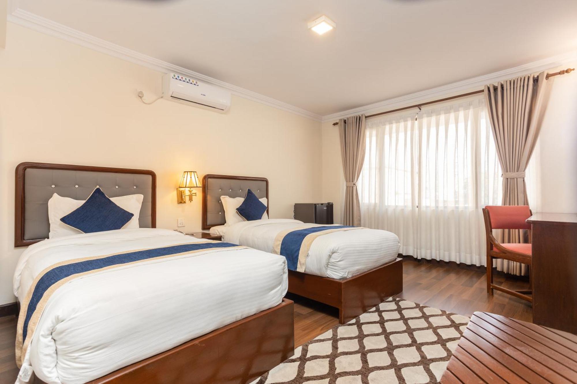 Kathmandu Business Hotel Dış mekan fotoğraf